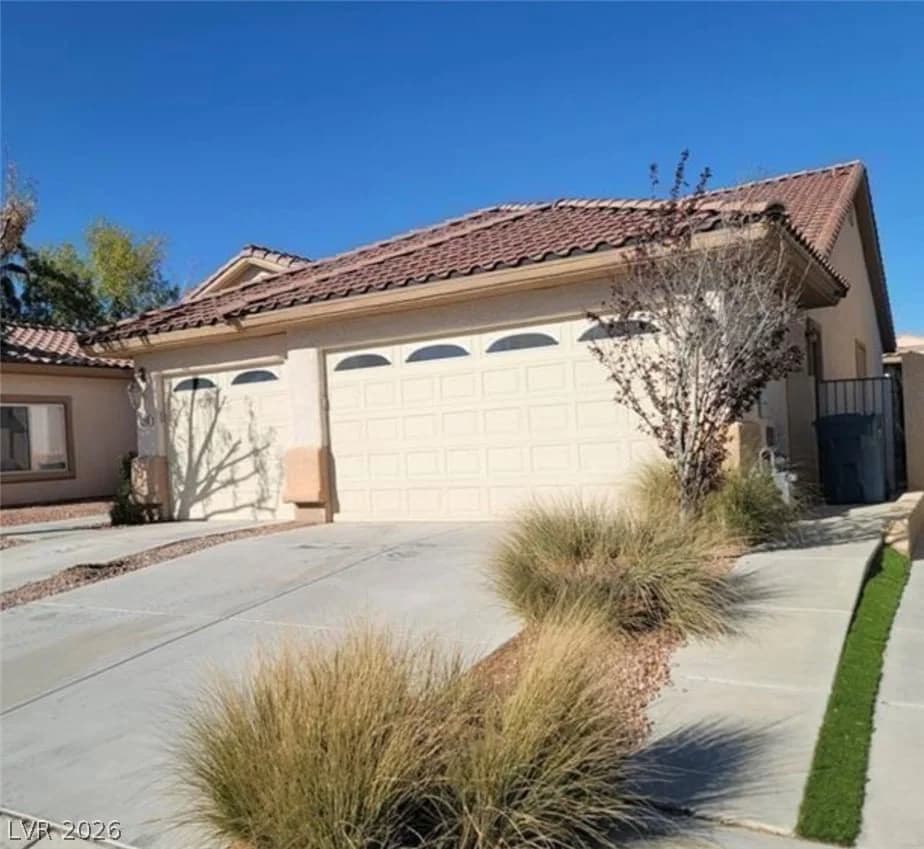 5718 San Florentine Avenue photo 2