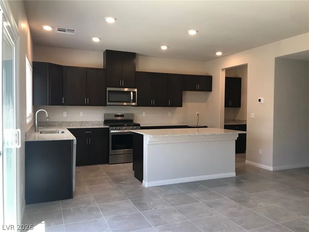 4047 Floating Fern Avenue photo 2