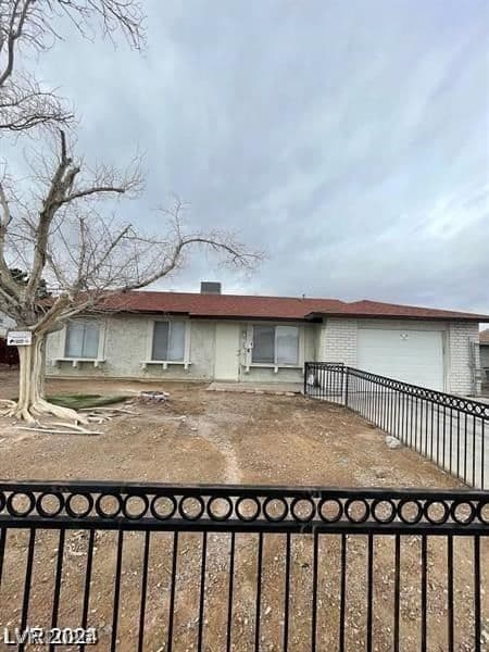 915 MAJOR Avenue photo 2