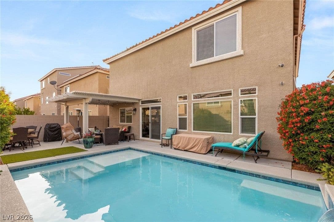 10592 Aphrodite Street photo 2