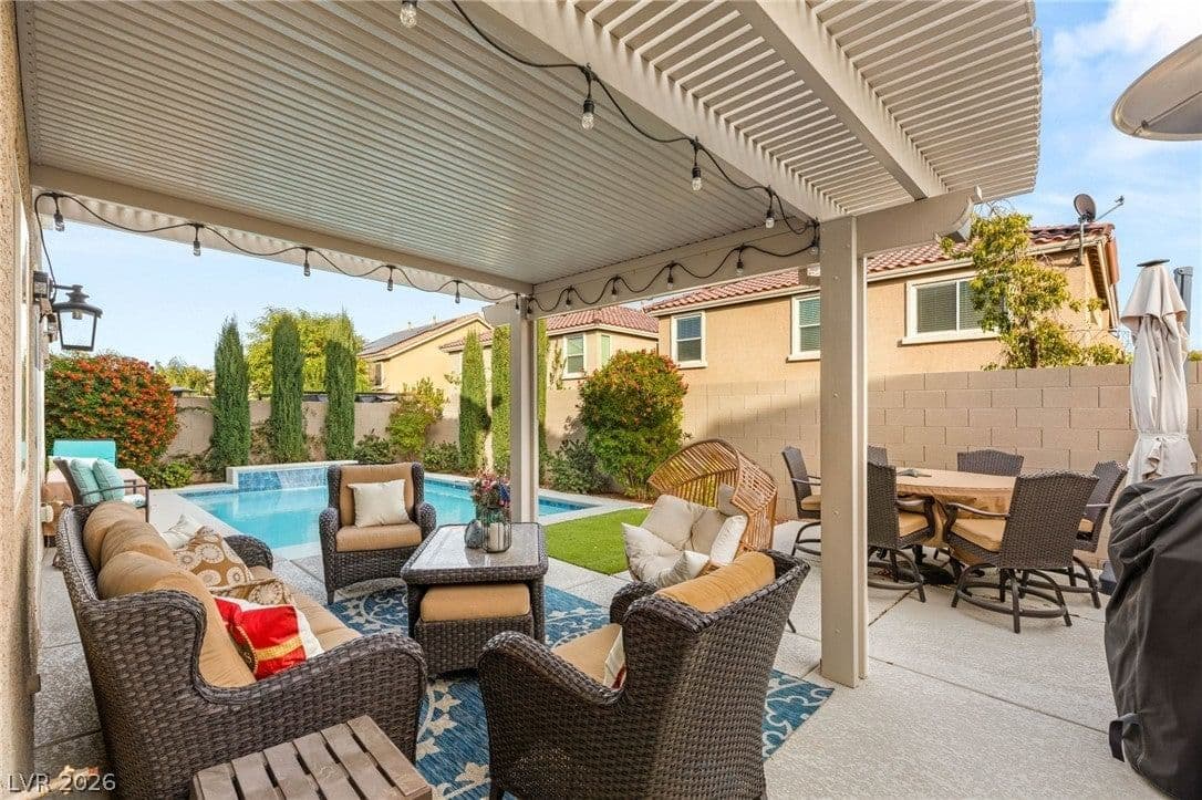 10592 Aphrodite Street photo 4