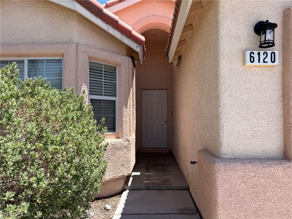 6120 Alderley Court photo 2