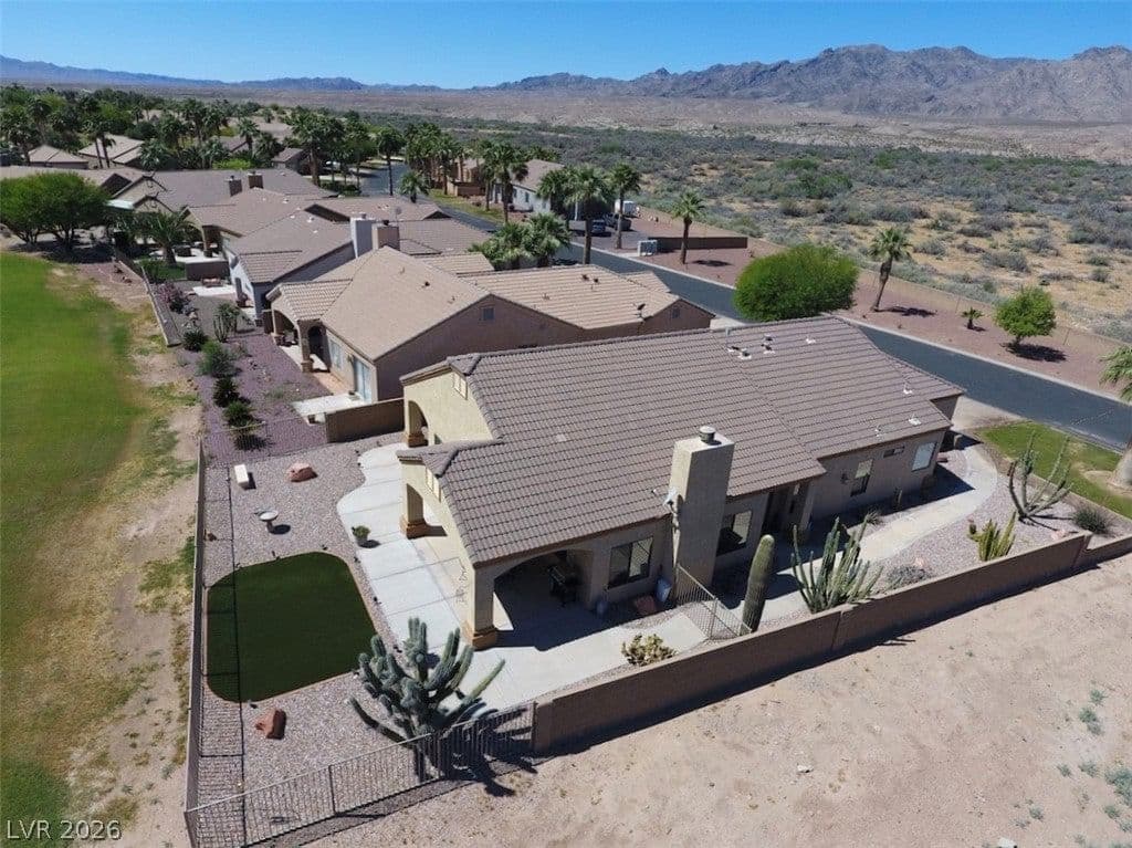1293 Country Club Drive photo 2