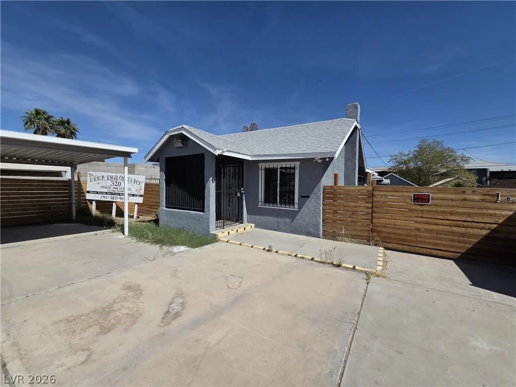 320 10th Street photo 2
