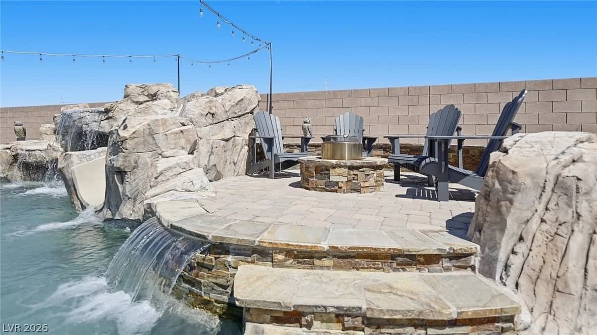 3922 Jacob Lake Circle photo 4