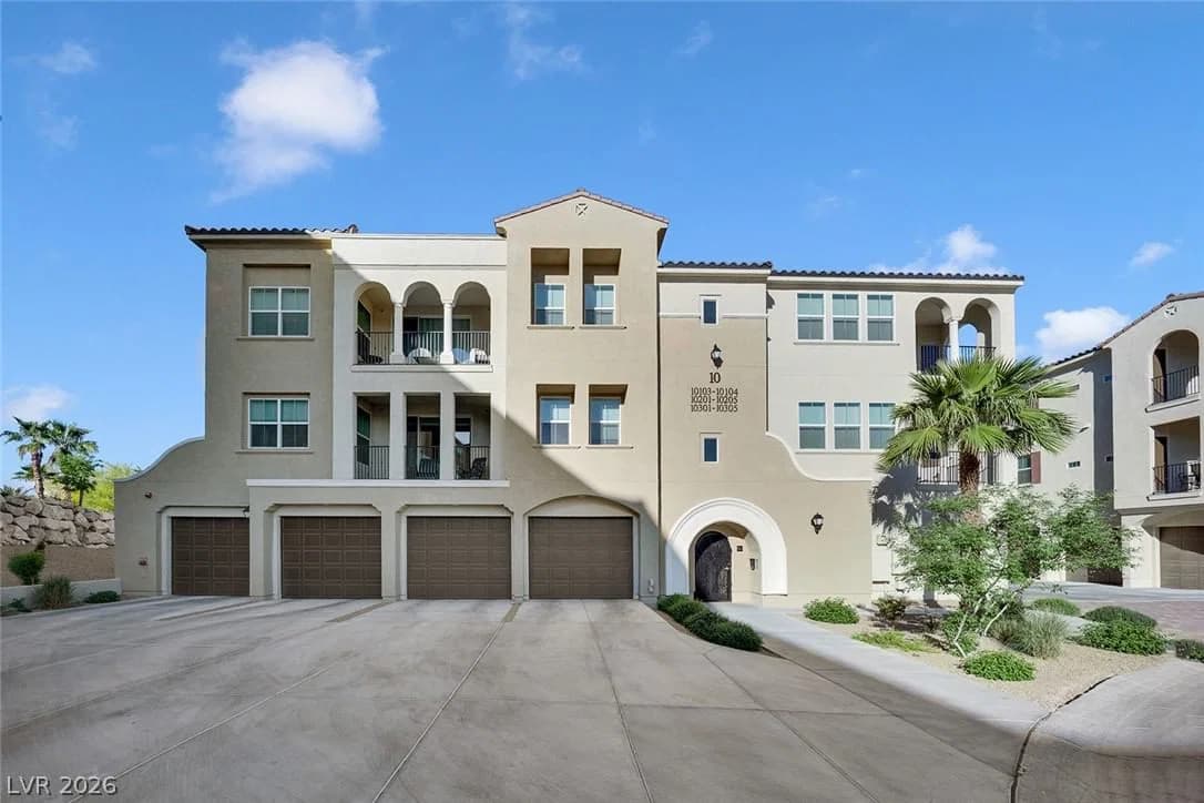 2555 Hampton Road photo 2