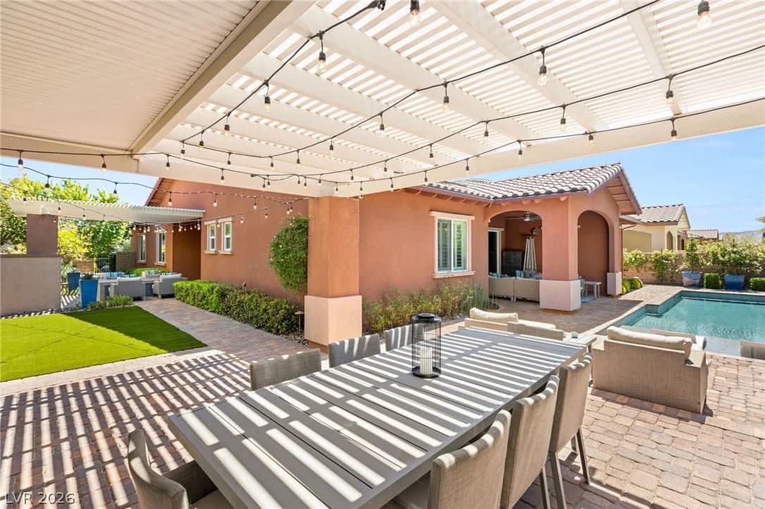 277 Lindura Court
