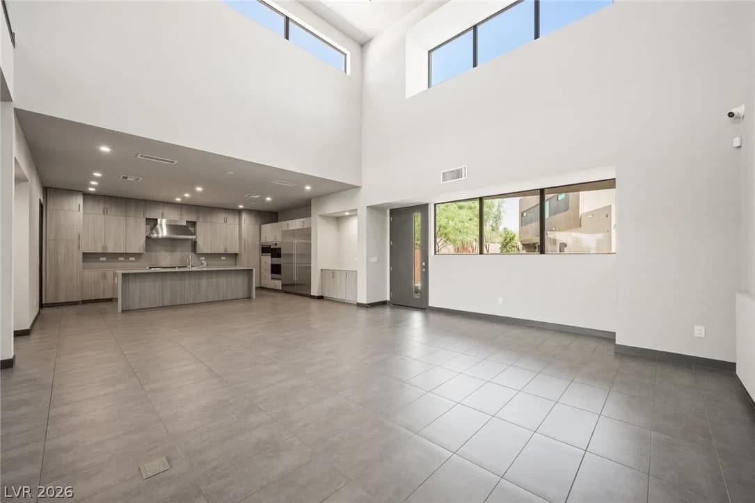 7389 Olive Creek Court photo 4