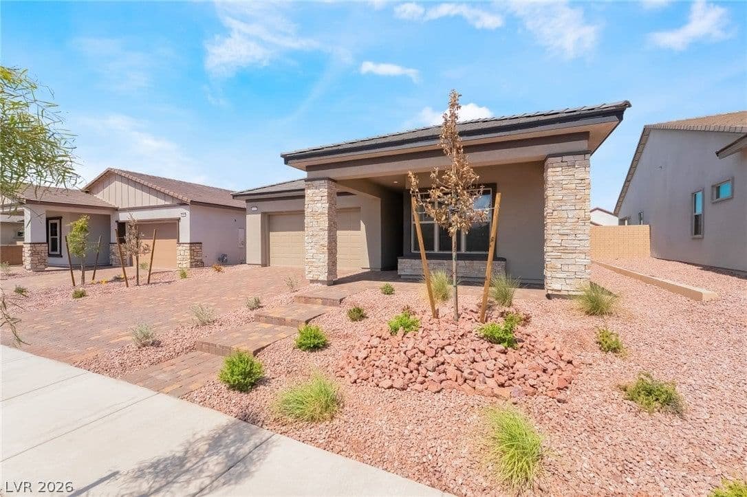 658 Ambridge Drive photo 4