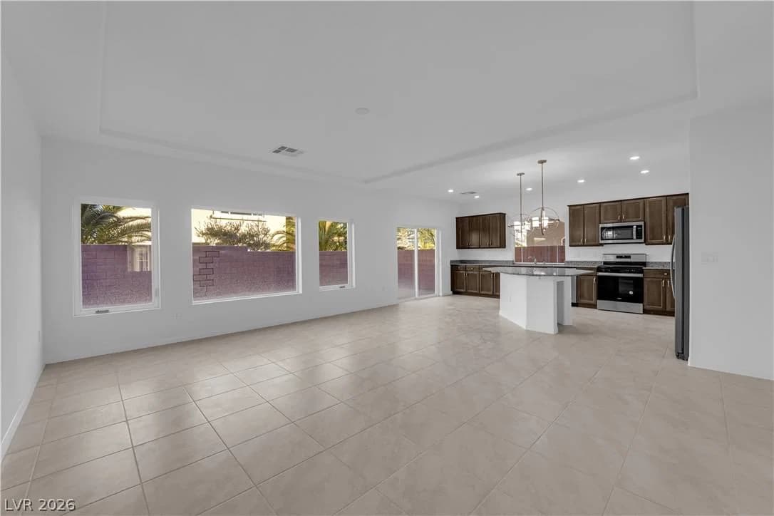 6142 Kelson Creek Court photo 4