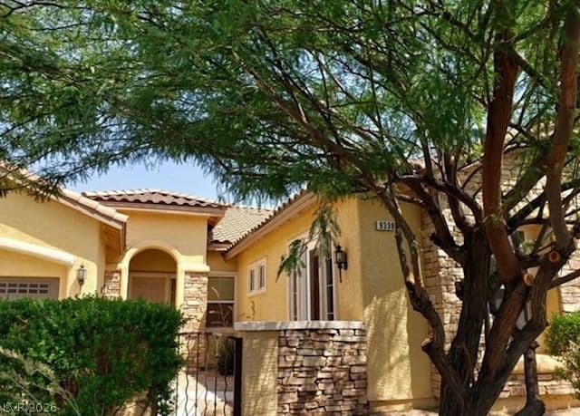 9338 Wilderness Glen Avenue photo 3
