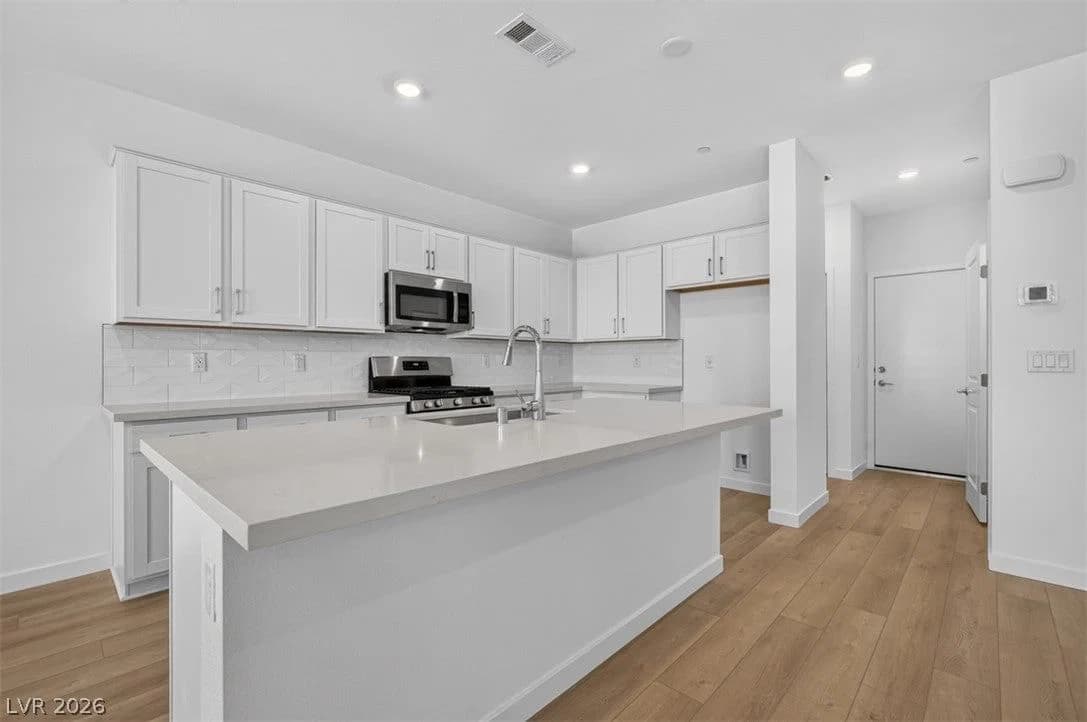 661 Semitone Lane photo 2
