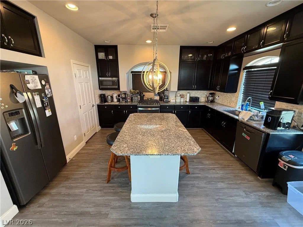 7068 Parrot Bay Way photo 5