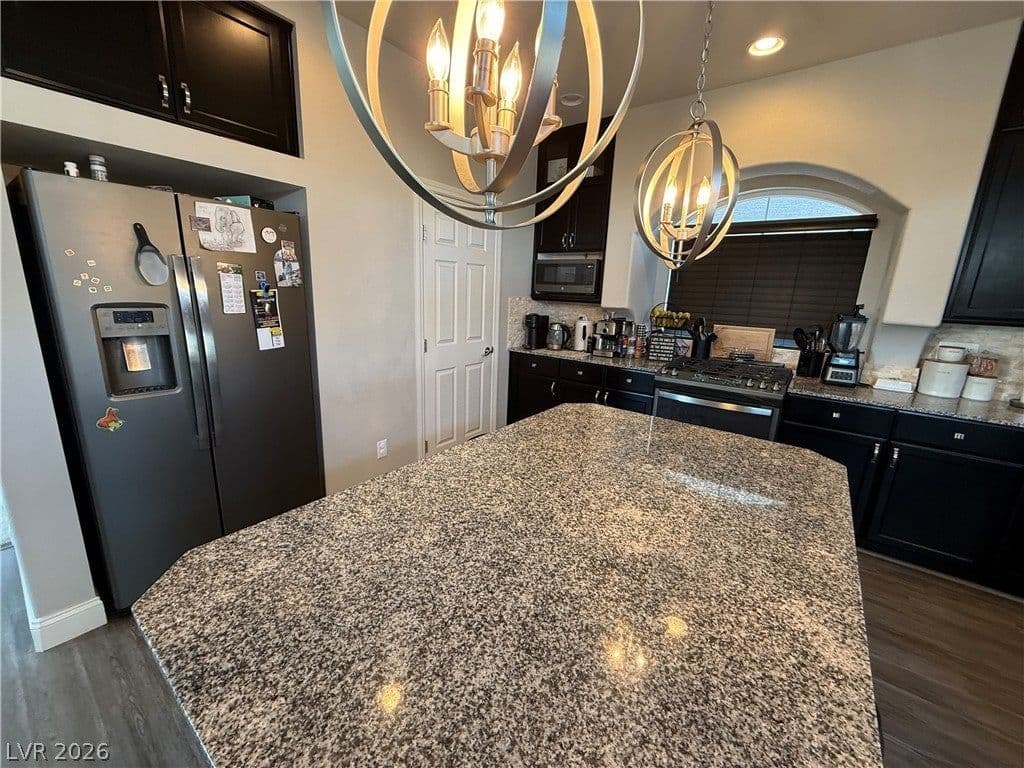 7068 Parrot Bay Way photo 4