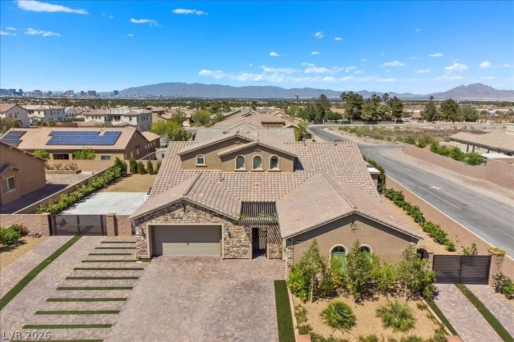 2803 Candelaria Drive photo 5