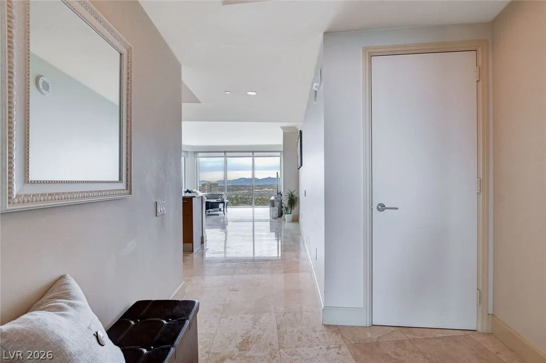 322 Karen Avenue photo 4