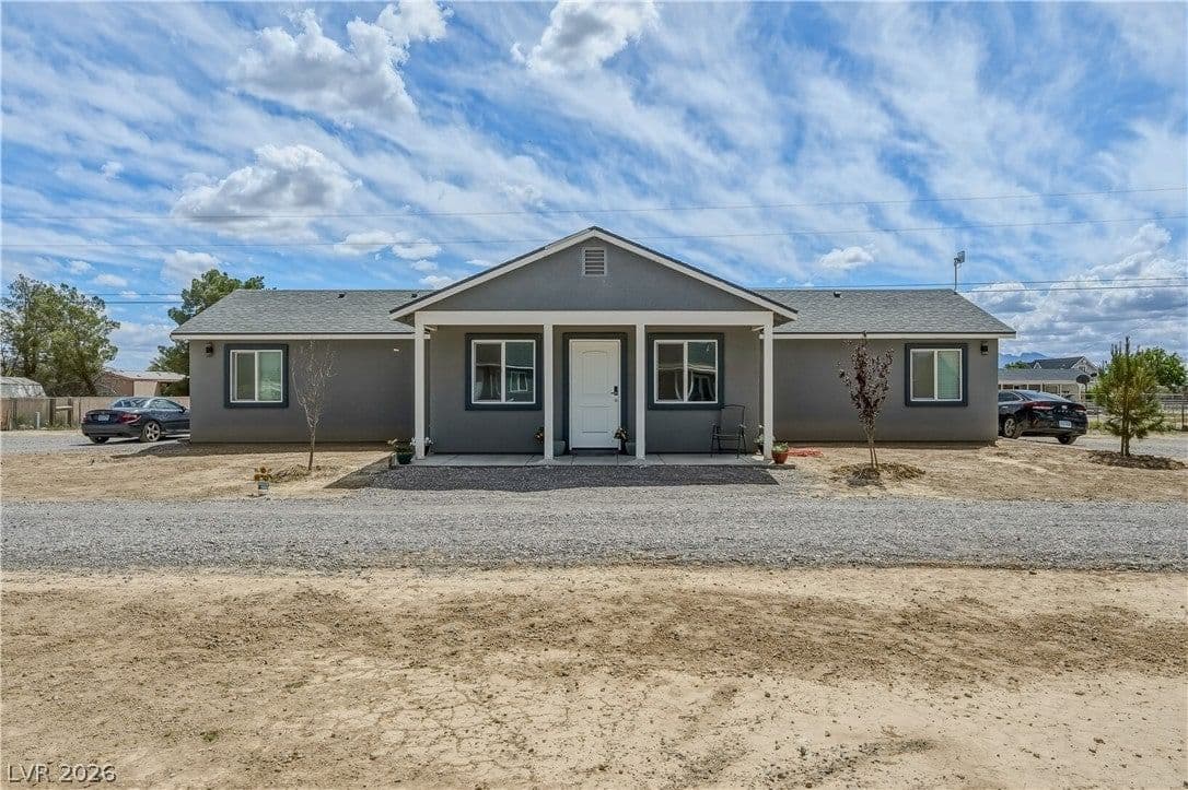 921 Leffner Drive photo 3