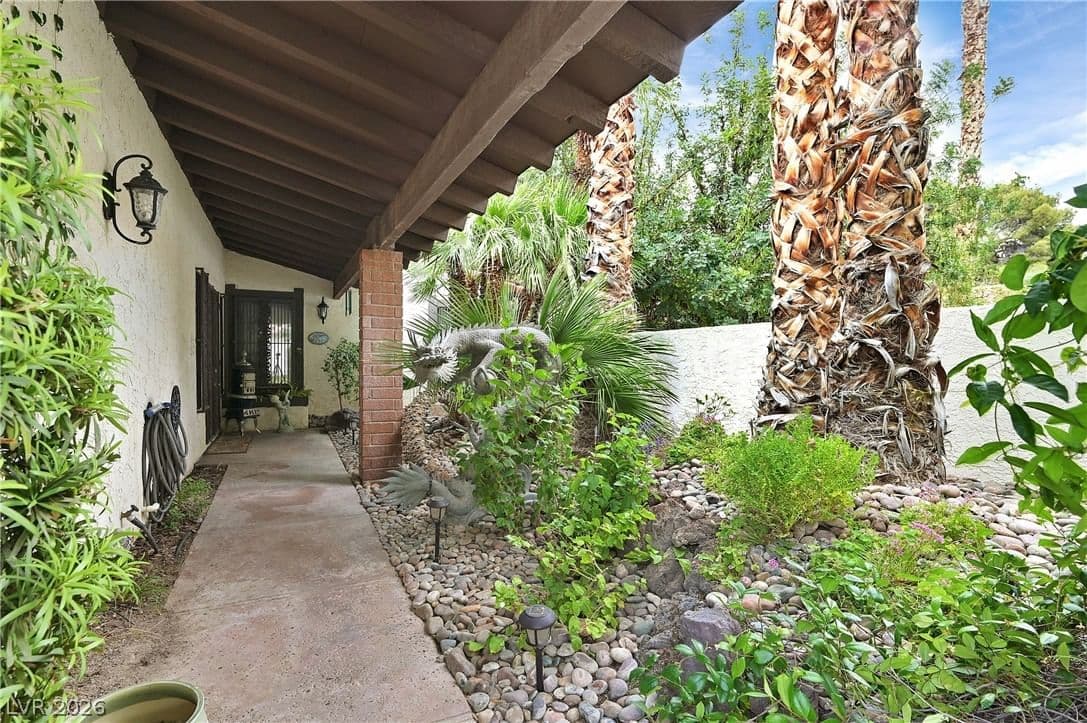 3016 Calle De Laredo photo 2
