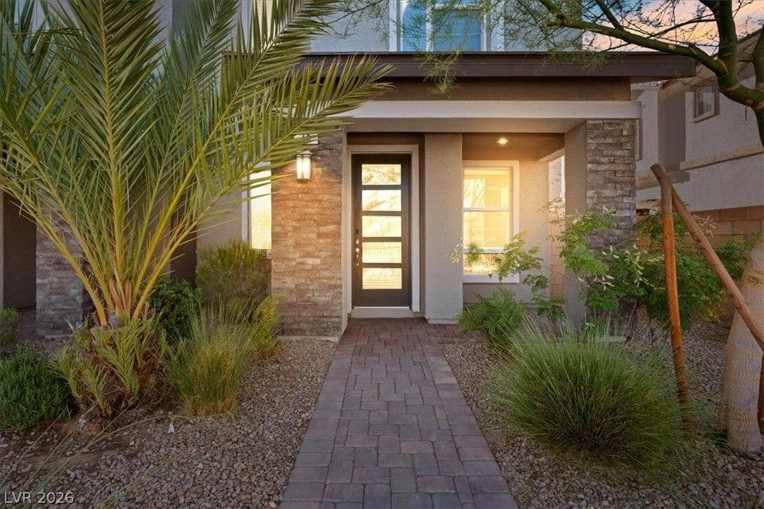 40 Kimberlite Drive photo 2