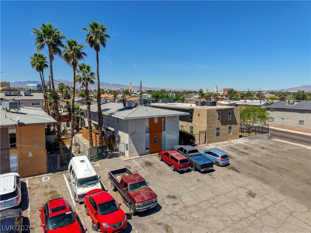 637 11th Street photo 2