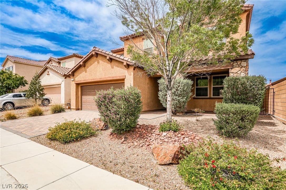 174 White Mule Avenue photo 3