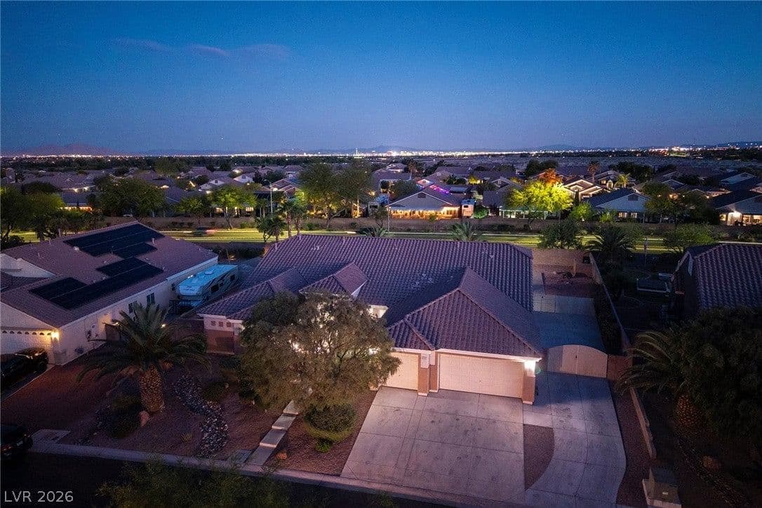 8345 Christinas Cove Avenue photo 4