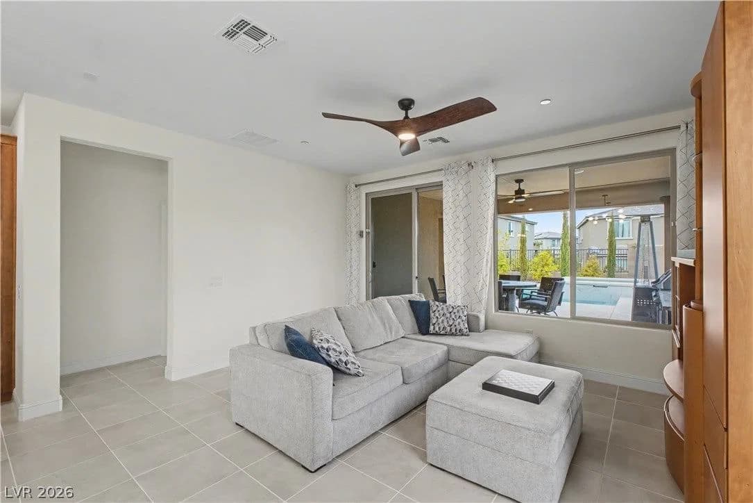 12434 Foxtail Run Avenue photo 5
