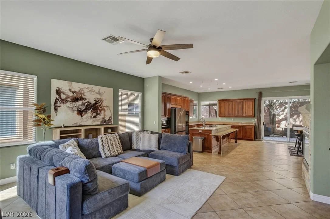1020 Via Gallia Street photo 2