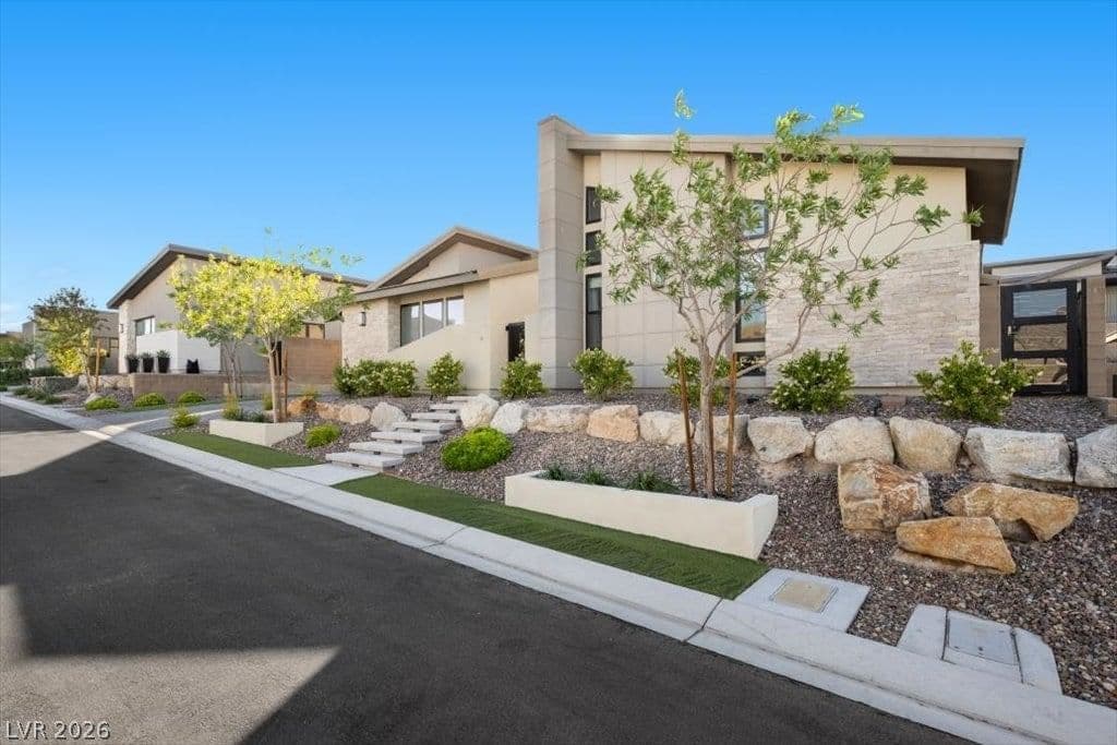 779 Bolide Street photo 4