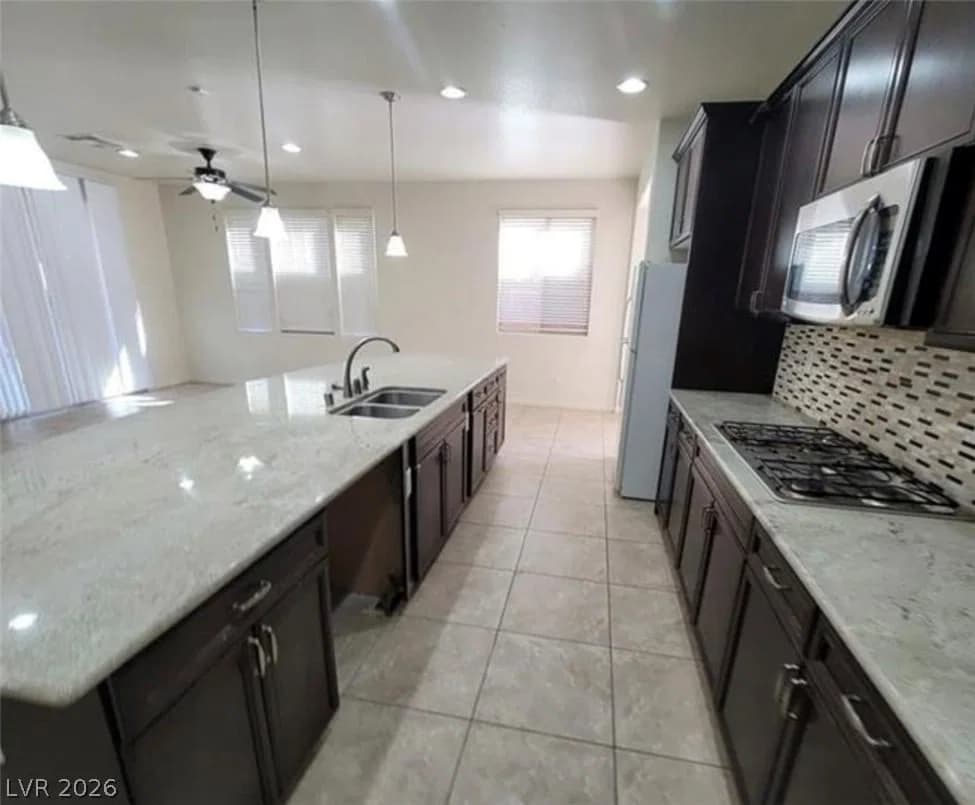 5564 Bethany Bend Drive photo 3