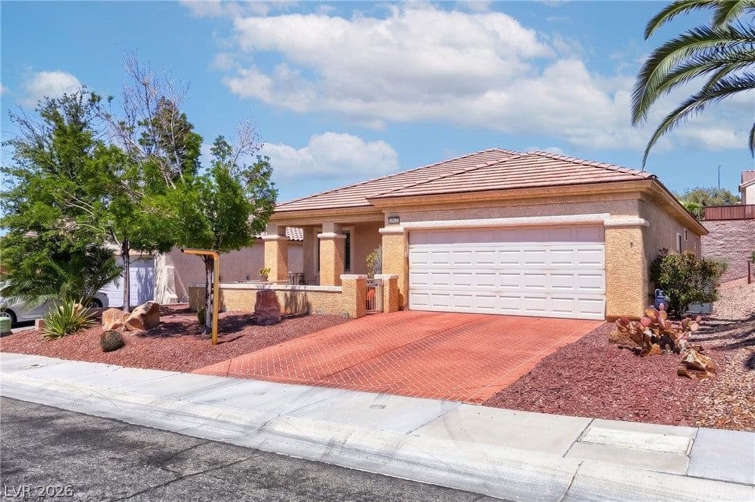2812 Goldcreek Street photo 3