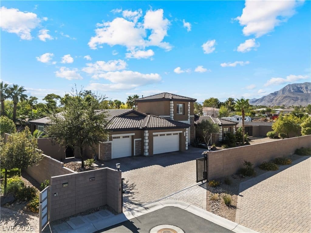 8775 Helena Avenue photo 4