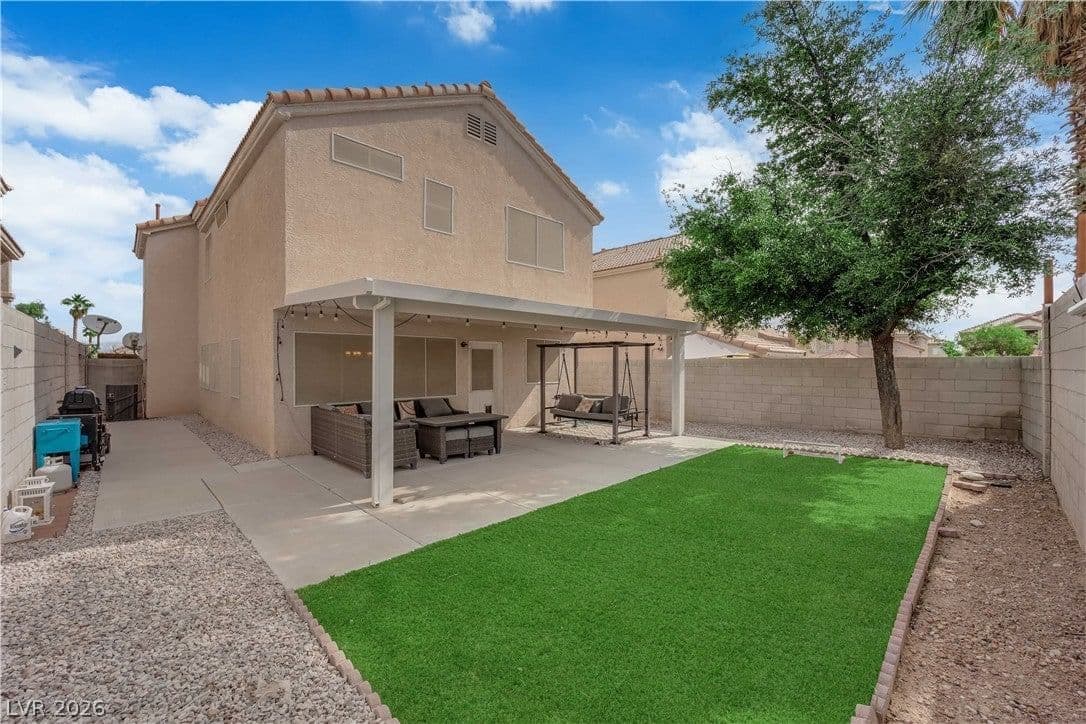 9129 Green Frost Drive photo 2
