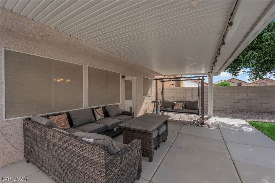 9129 Green Frost Drive photo 4