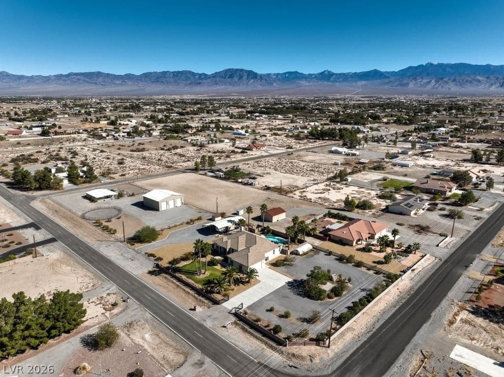 2851 Winchester Avenue photo 4