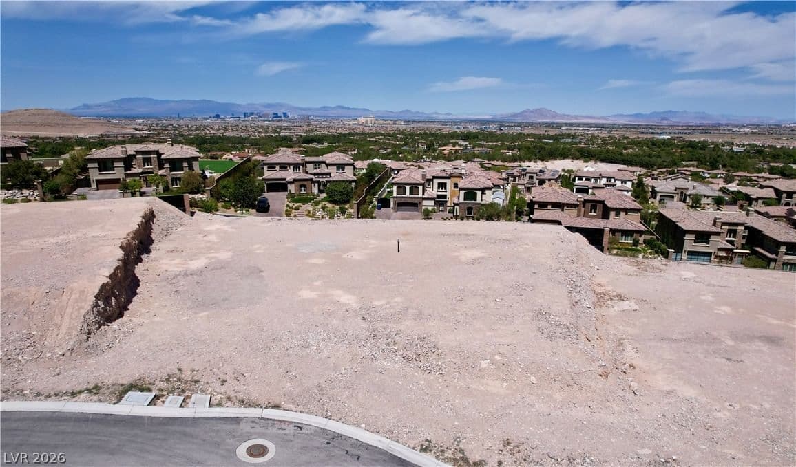 18 Mountain View Drive photo 2