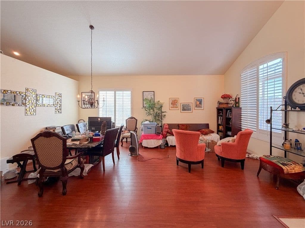 230 Whitly Bay Avenue photo 5