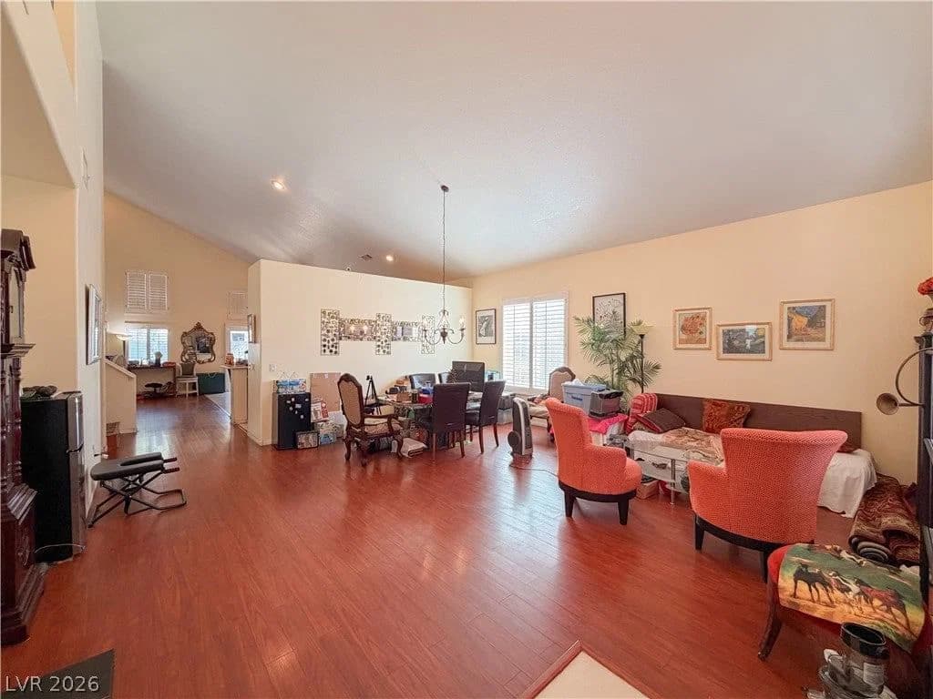 230 Whitly Bay Avenue photo 4