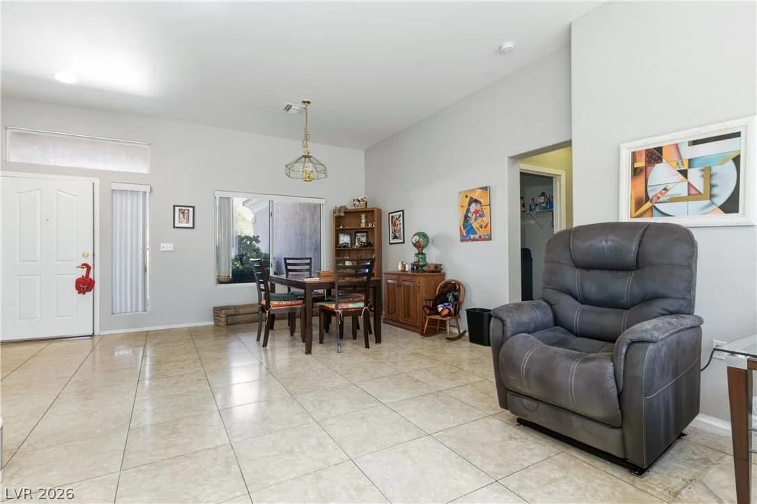 2121 Red Dawn Sky Street photo 5