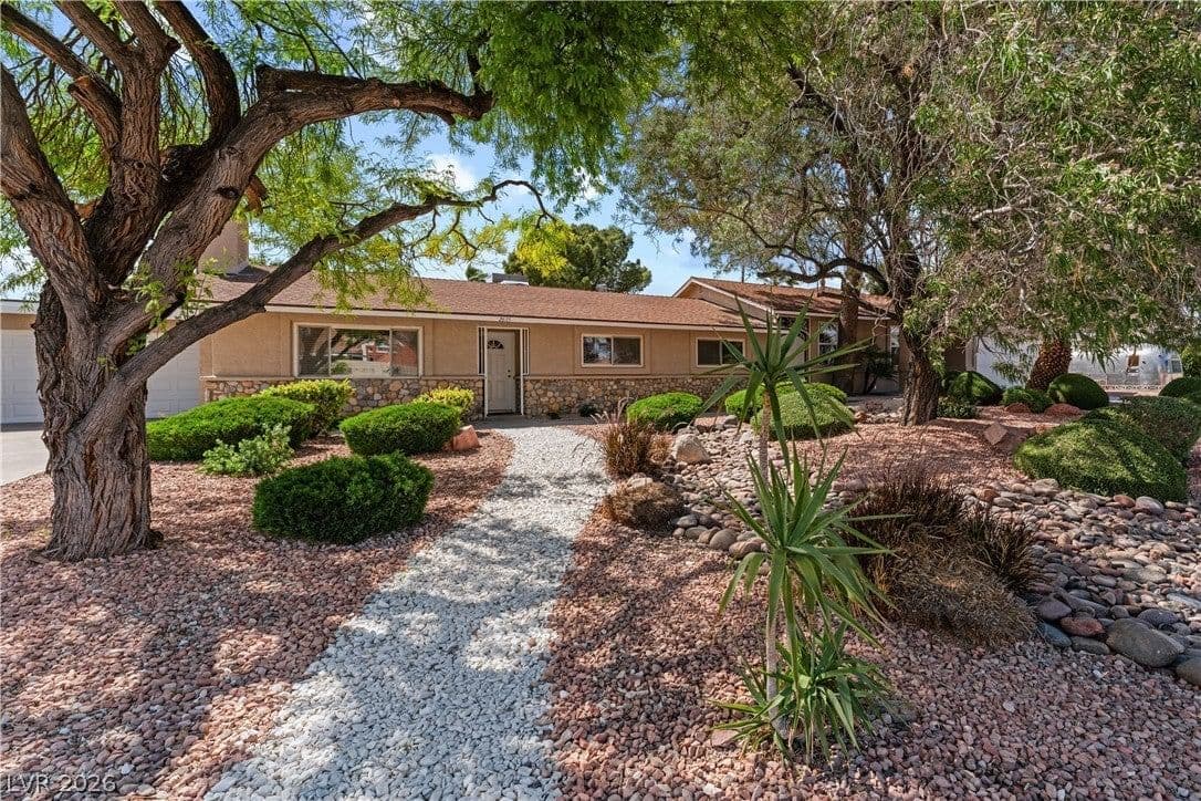 2635 El Camino Road photo 2