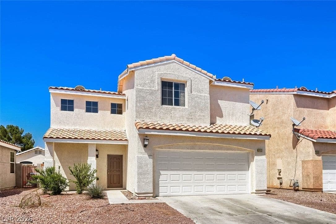 922 Country Skies Avenue photo 3