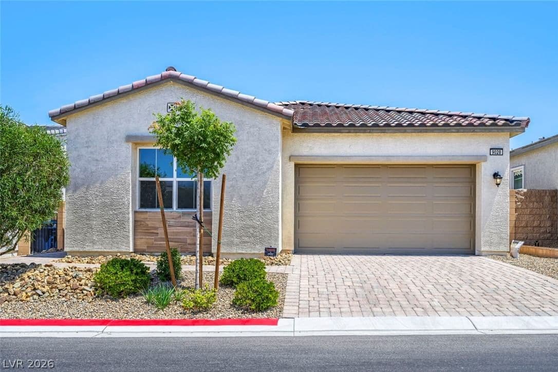 9028 Skye Canyon Ranch Street