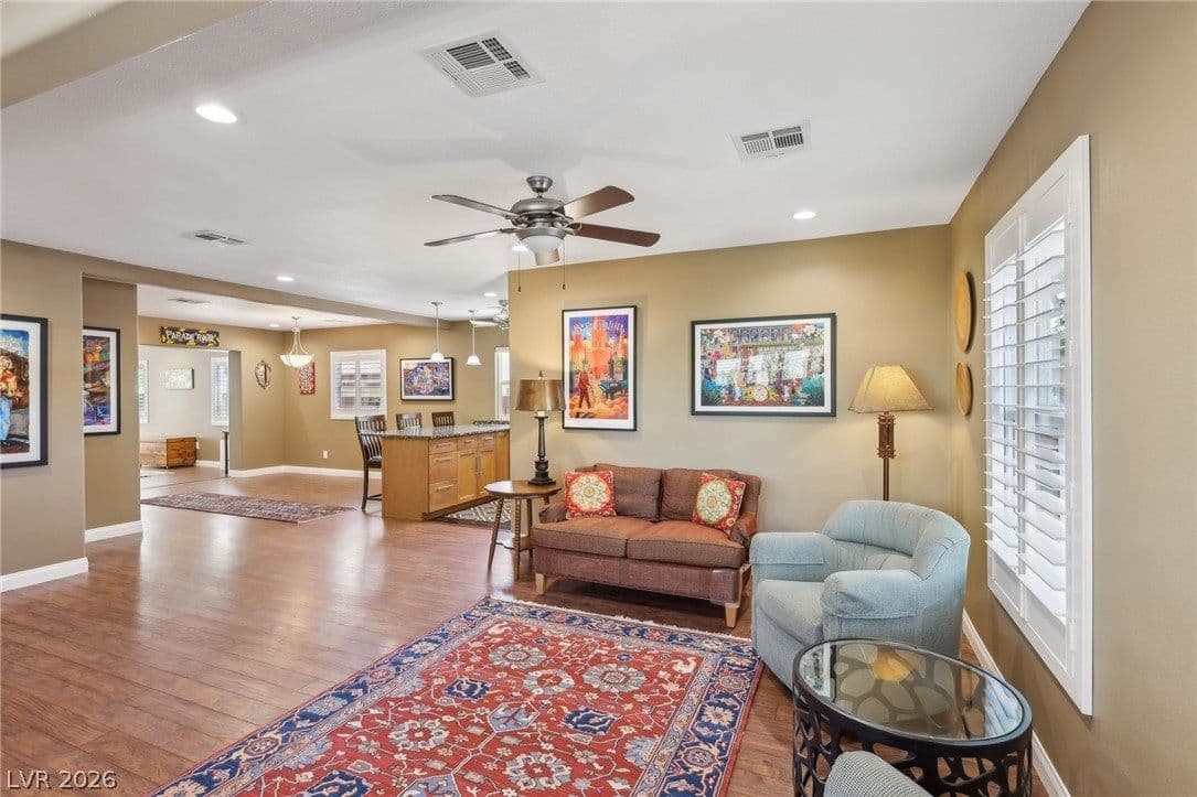 639 I Avenue photo 3