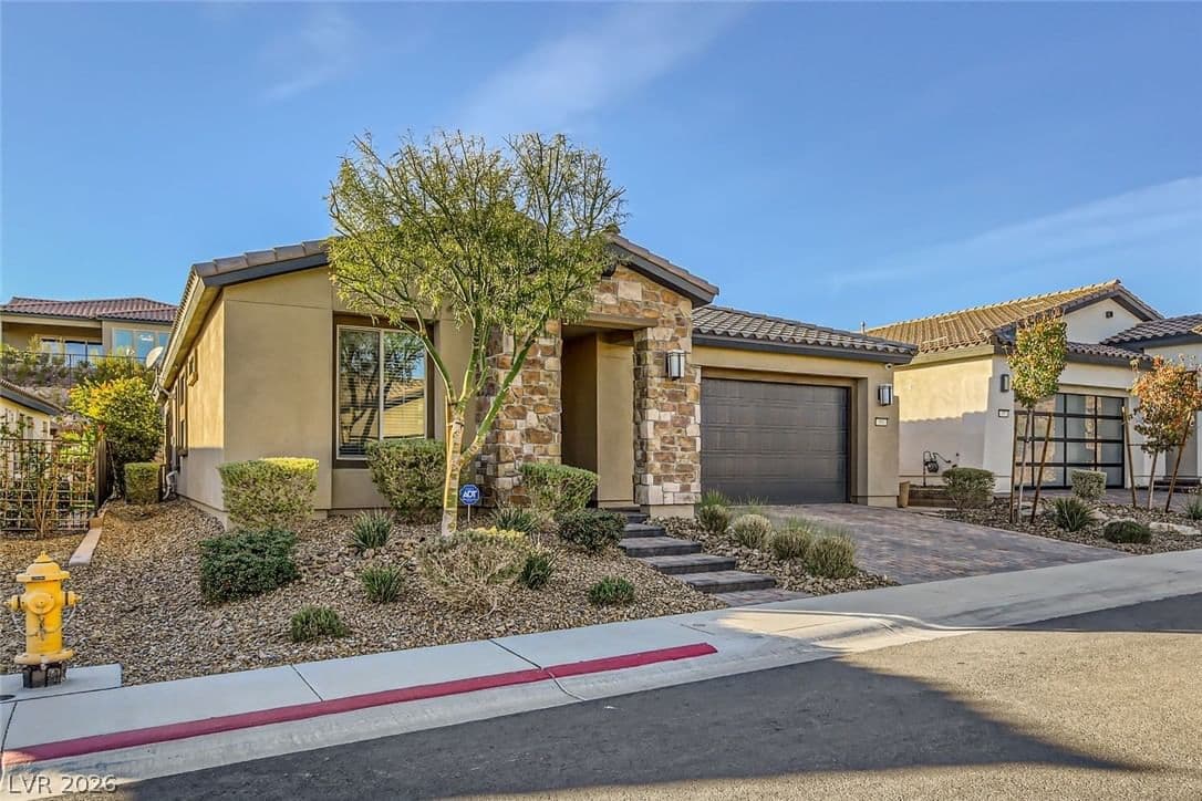 53 Stone Yucca Court photo 3