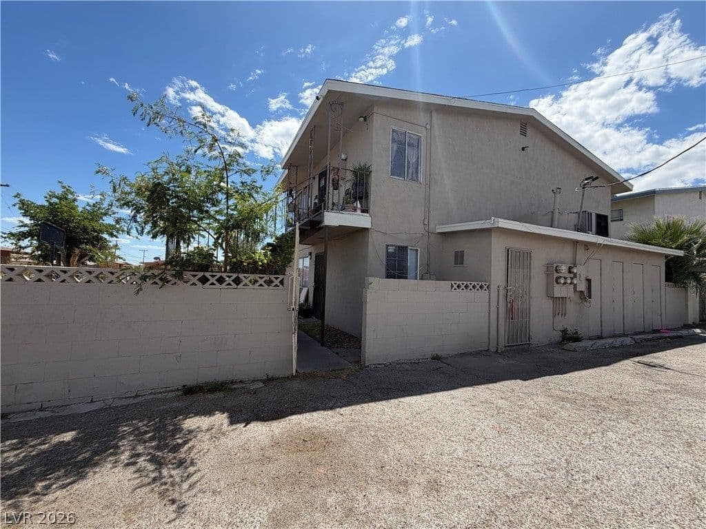 5032 Pebble Beach Boulevard photo 2