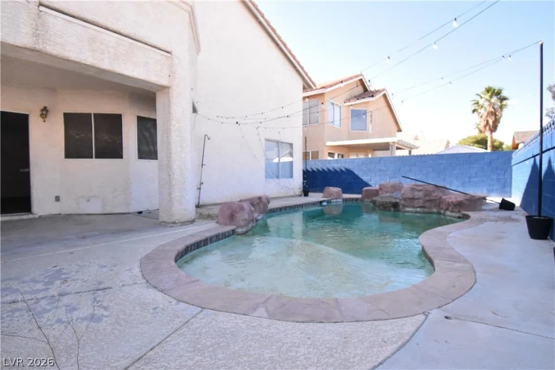 5016 Camino Del Santo Parkway photo 3