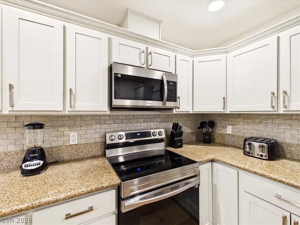 6205 Shawnee Avenue photo 5