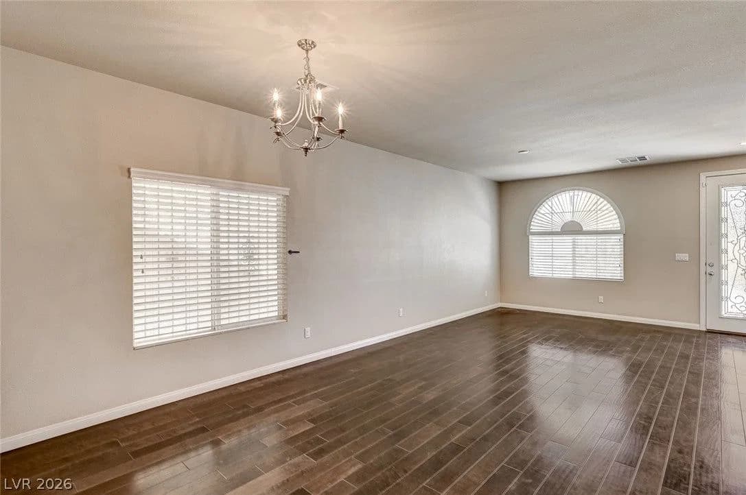 6351 Tomahawk Mill Court photo 5