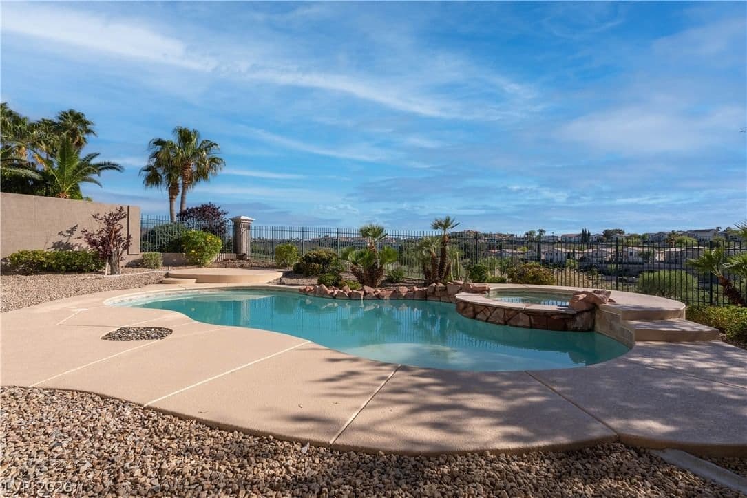 1355 Panini Drive photo 2