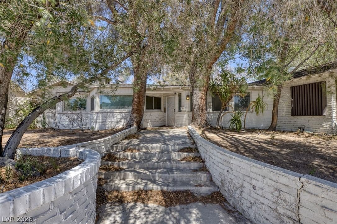 1200 OAK TREE Lane